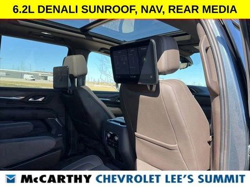 Used 2021 GMC Yukon Denali w/ Denali Premium Package image 40