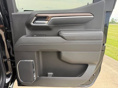 New 2026 Chevrolet Silverado 1500 LT Trail Boss w/ Convenience Package II AWD/4WD image 14
