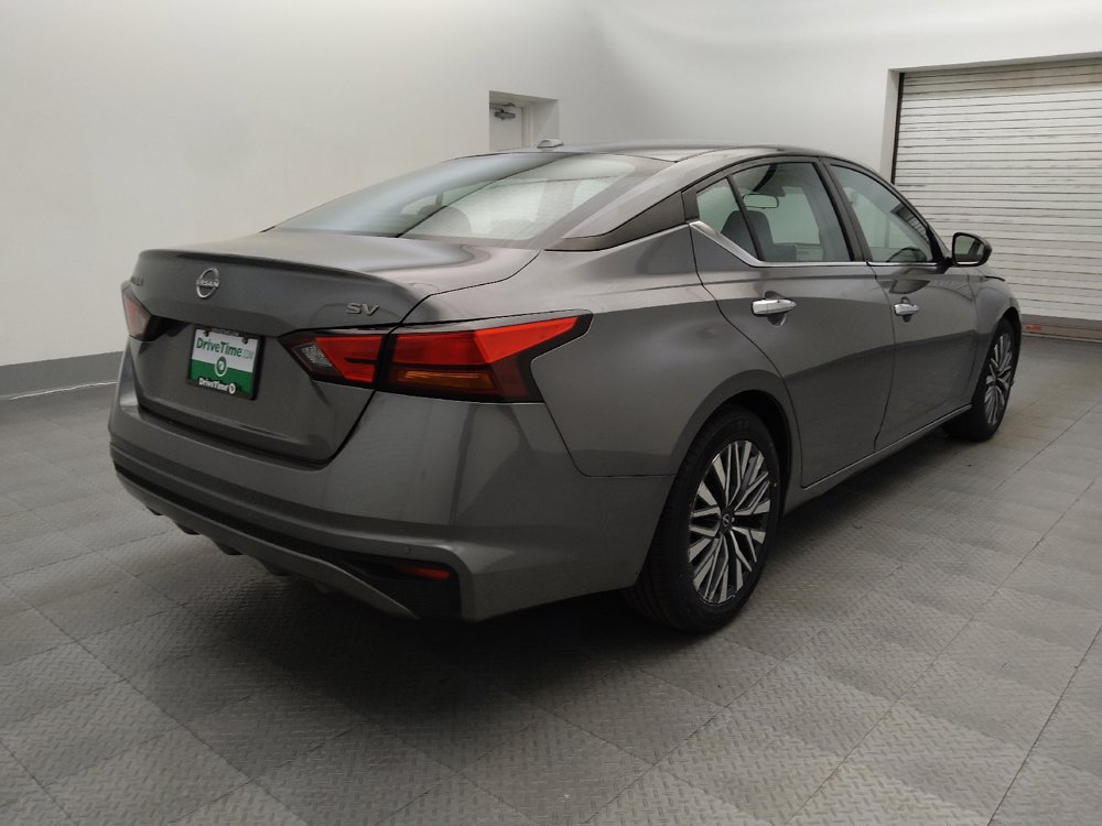 Used 2024 Nissan Altima 2.5 SV FWD image 9