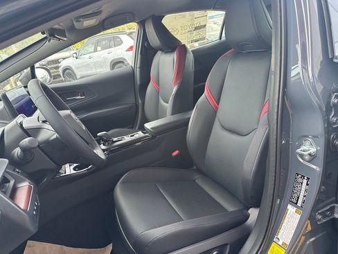 New 2026 Toyota Prius Plug-In Hybrid image 7