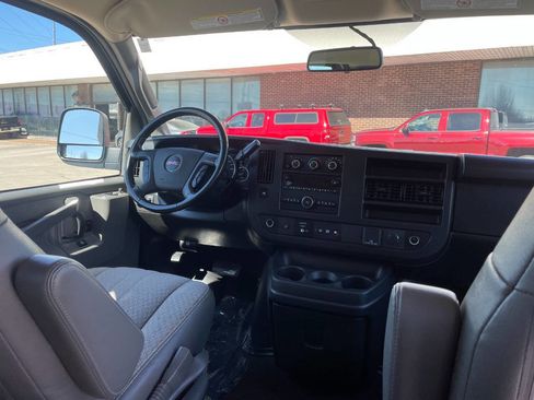 Used 2023 GMC Savana 3500 LS w/ Chrome Appearance Package image 29