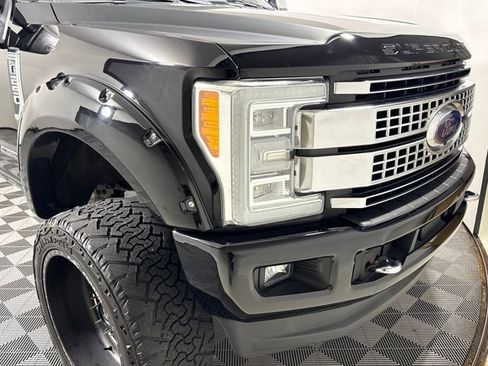 Used 2017 Ford F250 Platinum w/ Platinum Ultimate Package image 12