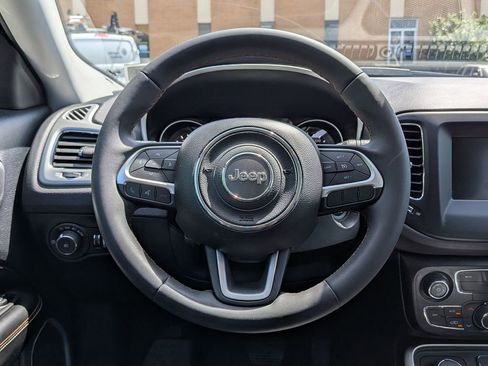 Certified 2021 Jeep Compass Latitude AWD/4WD image 13