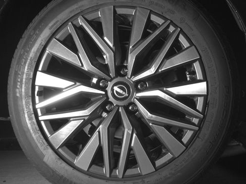 Used 2025 Nissan Altima 2.5 SV FWD image 15