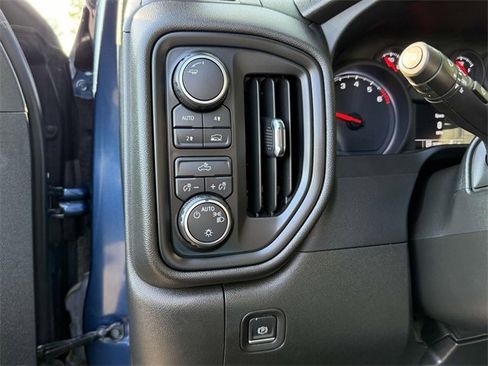 Certified 2022 Chevrolet Silverado 1500 Custom image 18