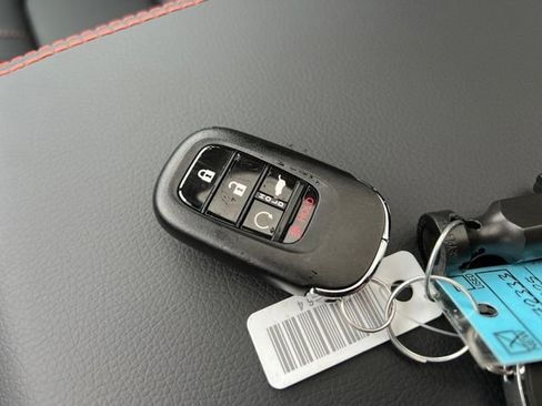 New 2025 Honda Pilot TrailSport image 31