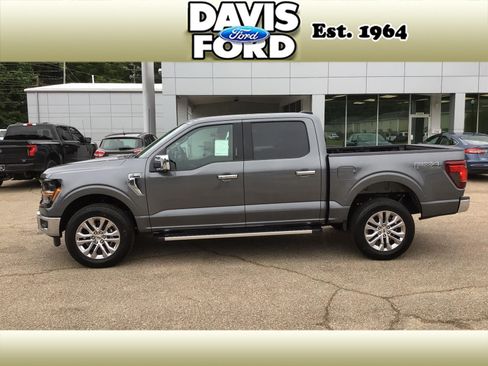New 2026 Ford F150 XLT w/ Equipment Group 302A MID AWD/4WD image 4