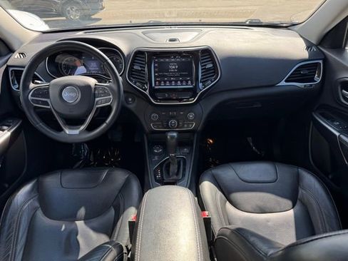 Used 2019 Jeep Cherokee Limited image 7