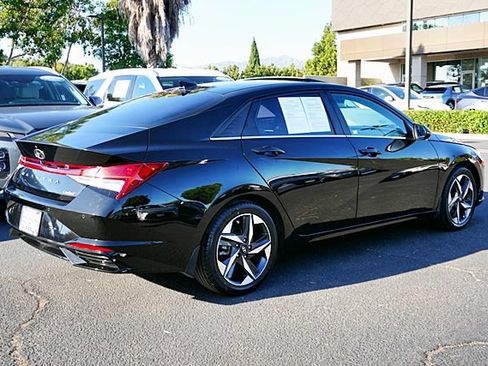 Used 2023 Hyundai Elantra Limited FWD image 8