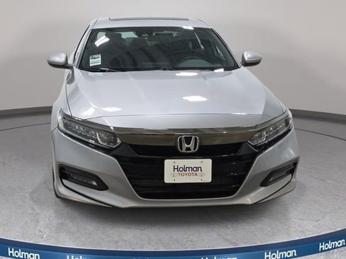 Used 2019 Honda Accord Sport image 3