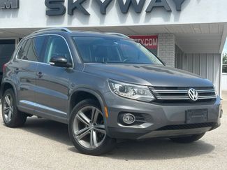 Used 2017 Volkswagen Tiguan Sport FWD video 1