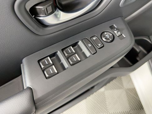 New 2025 Honda Pilot Touring image 19