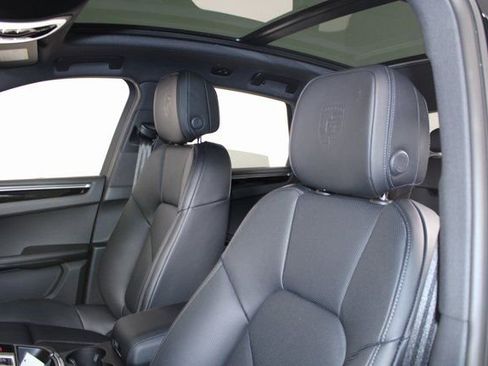 Certified 2025 Porsche Macan image 20