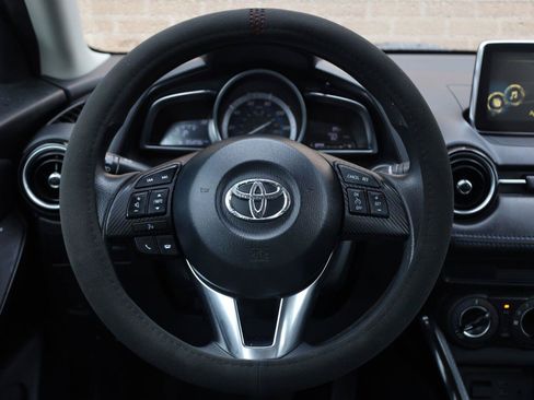 Used 2018 Toyota Yaris iA FWD image 27
