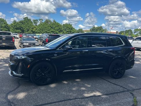 Used 2020 Cadillac XT6 Premium Luxury AWD/4WD image 5