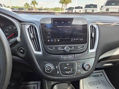 Used 2023 Chevrolet Malibu LS FWD image 36