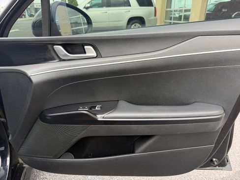 Used 2023 Kia K5 LXS image 16