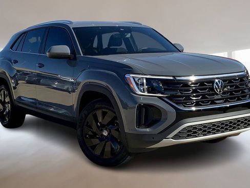 New 2026 Volkswagen Atlas Cross Sport SE AWD/4WD image 2