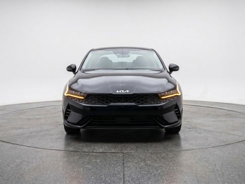 Used 2025 Kia K4 FWD image 2