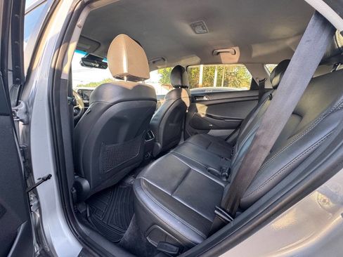 Used 2020 Hyundai Tucson Limited image 16