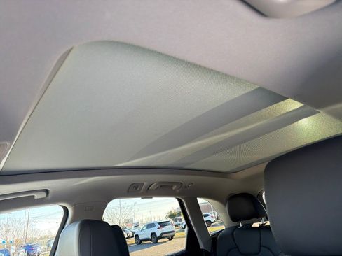 Used 2020 Audi Q5 e Premium Plus w/ Premium Plus Package image 12