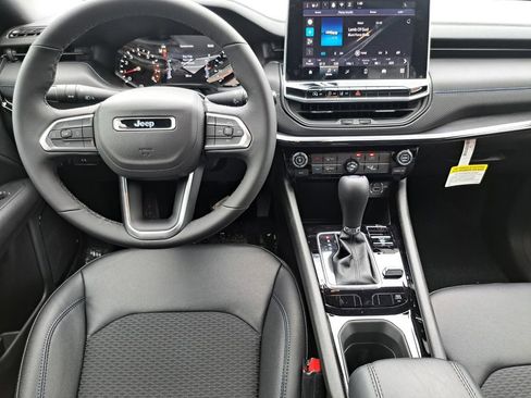 New 2026 Jeep Compass Latitude AWD/4WD image 21