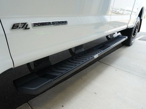 Used 2021 Ford F350 Lariat AWD/4WD image 36