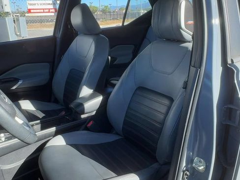 Used 2024 Nissan Kicks SR w/ SR Premium Package FWD image 11