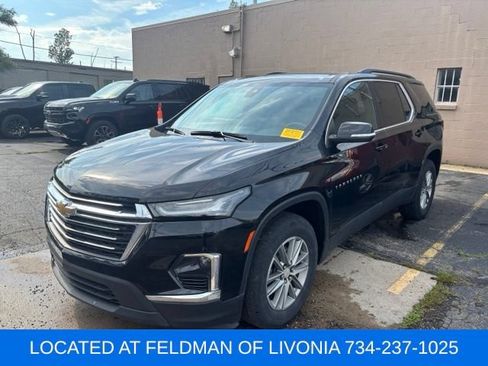 Certified 2023 Chevrolet Traverse LT FWD image 1