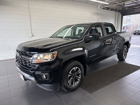 Used 2021 Chevrolet Colorado Z71 AWD/4WD image 4