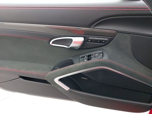 Certified 2024 Porsche 718 Cayman GTS RWD image 23