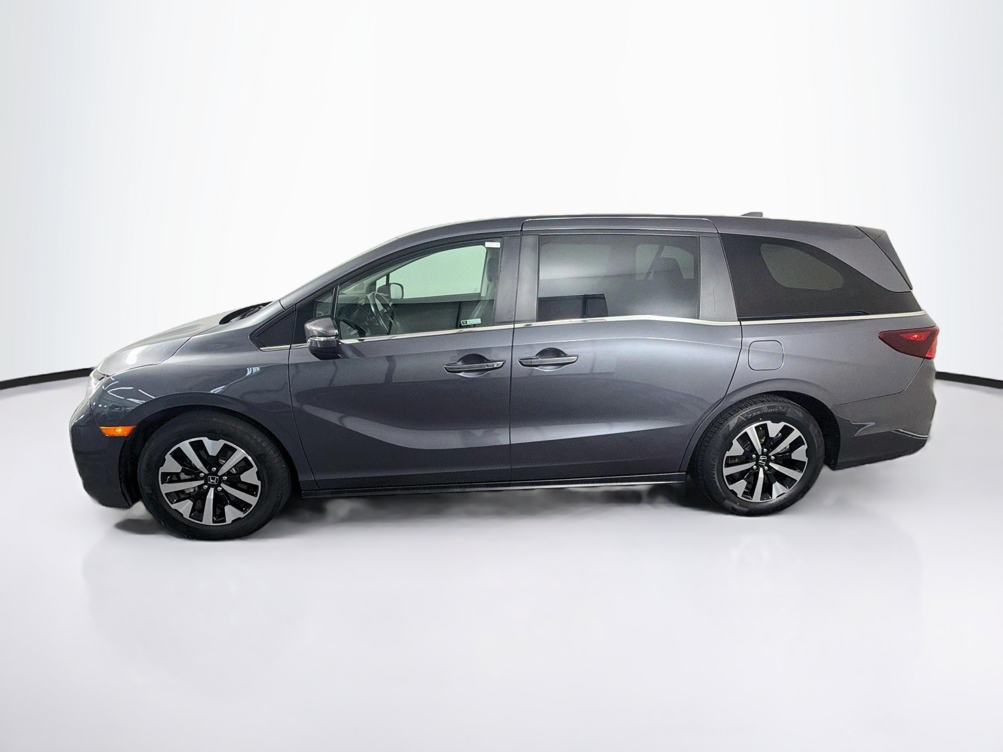 Used 2025 Honda Odyssey EX-L image 4