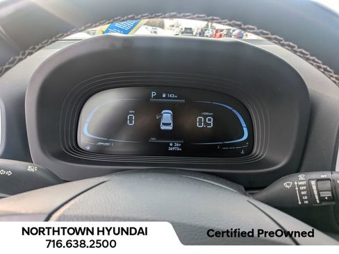 Certified 2023 Hyundai Venue Limited w/ Cargo Package image 9