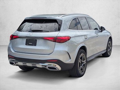 New 2026 Mercedes-Benz GLC 300 image 2
