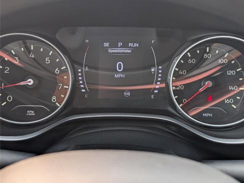 Used 2018 Jeep Compass Sport AWD/4WD image 28
