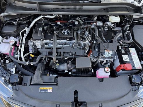 Used 2025 Toyota Corolla LE image 40