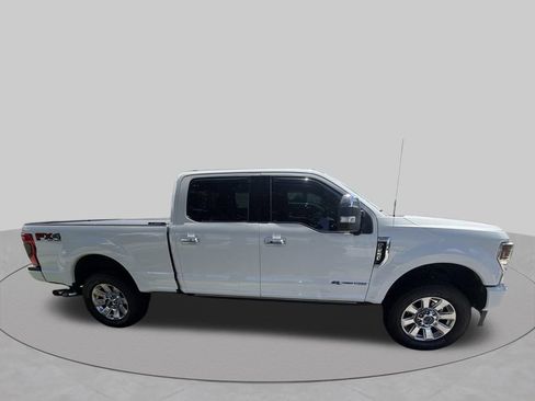 Used 2022 Ford F250 Platinum w/ FX4 Off-Road Package AWD/4WD image 10