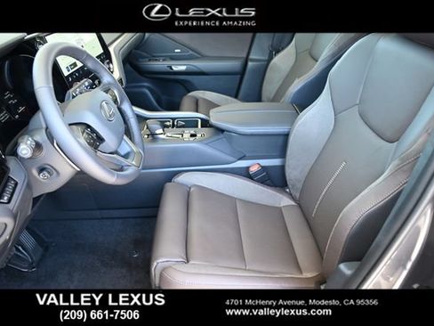 New 2026 Lexus TX 550h AWD Plug-In Hybrid image 14