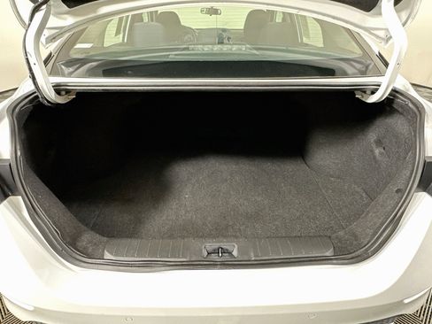 Used 2024 Nissan Sentra S FWD image 28