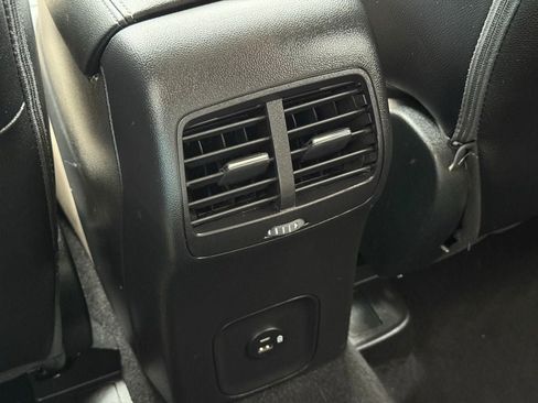 Certified 2022 Ford Escape SEL image 11