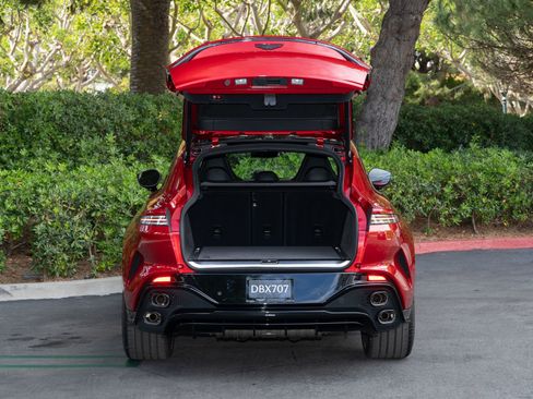 Used 2026 Aston Martin DBX S image 7