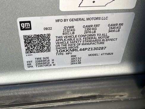 Used 2023 GMC Acadia SLE w/ Driver Convenience Package image 19