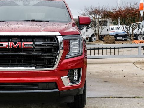 Used 2022 GMC Yukon XL SLE image 49