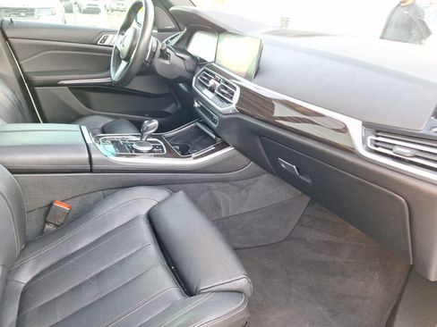 Used 2019 BMW X5 xDrive40i w/ M Sport Package image 35