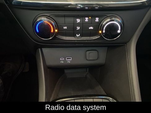 Used 2025 Buick Encore GX Preferred image 7