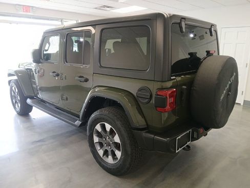 Used 2021 Jeep Wrangler Unlimited Sahara w/ Safety Group AWD/4WD image 3