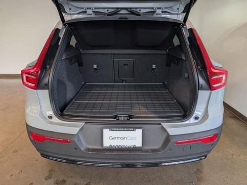 New 2026 Volvo XC40 B5 Ultra w/ Climate Package image 5