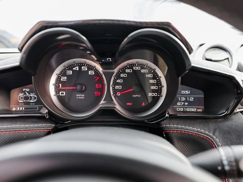 Used 2021 Lotus Evora image 15