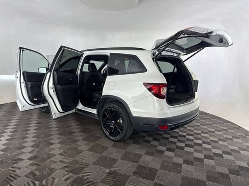 Used 2022 Honda Pilot Black Edition image 18