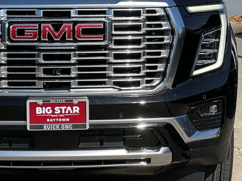 New 2026 GMC Yukon XL Denali w/ Denali Reserve Package image 7